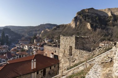 MELNIK, BULGARIA - 31 Aralık 2019: Bulgaristan 'ın Blagoevgrad bölgesindeki Melnik kasabasının şaşırtıcı manzarası