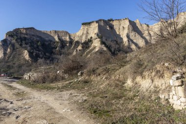 MELNIK, BULGARIA - 31 Aralık 2019: Bulgaristan 'ın Blagoevgrad bölgesindeki Melnik kasabasının şaşırtıcı manzarası