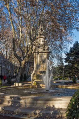 Madrid, İspanya - 22 Ocak 2018: Apollo Çeşmesi şehir Madrid, İspanya