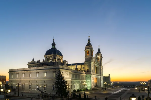 Madrid España Enero 2018 Vista Del Atardecer Catedral Almudena Madrid — Foto de Stock