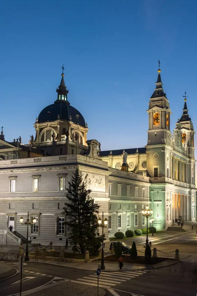 Madrid Spagna Gennaio 2018 Veduta Tramonto Della Cattedrale Dell Almudena — Foto Stock