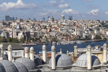 İSTANBUL, TURKEY - 27 Temmuz 2019: İmparatorluk Süleyman Camii 'nden İstanbul, Türkiye' ye inanılmaz manzara