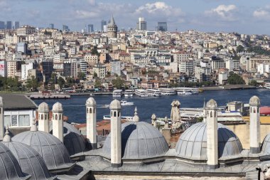 İSTANBUL, TURKEY - 27 Temmuz 2019: İmparatorluk Süleyman Camii 'nden İstanbul, Türkiye' ye inanılmaz manzara