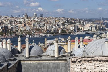 İSTANBUL, TURKEY - 27 Temmuz 2019: İmparatorluk Süleyman Camii 'nden İstanbul, Türkiye' ye inanılmaz manzara