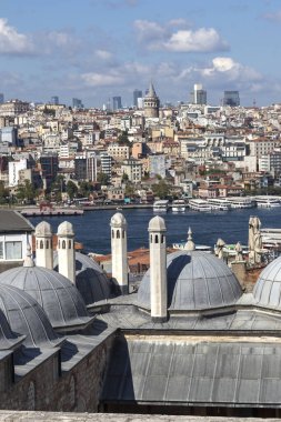 İSTANBUL, TURKEY - 27 Temmuz 2019: İmparatorluk Süleyman Camii 'nden İstanbul, Türkiye' ye inanılmaz manzara