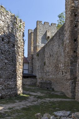 DESPOTOVAC, SERBIA - 11 Ağustos 2019: Manasija manastırı, Sumadija ve Batı Sırbistan 'daki ortaçağ binaları