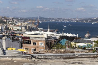 İSTANBUL, TURKEY - 27 Temmuz 2019: İmparatorluk Süleyman Camii 'nden İstanbul, Türkiye' ye panoramik manzara