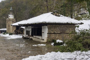 ETAR, GABROVO, BULGARIA - NOVEMBER 1, 2014: Bulgaristan 'ın Gabrovo kenti yakınlarındaki Mimari Etnografik Kompleksi Etar (Etara)