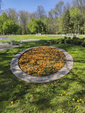 Bulgaristan 'ın Sofya kentindeki South Park' ın bahar manzarası