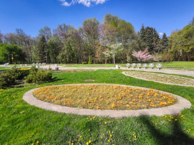 Bulgaristan 'ın Sofya kentindeki South Park' ın bahar manzarası