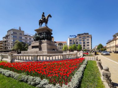SOFYA, BULGARIA - 24 Nisan 2020: Bulgaristan 'ın Sofya kentindeki Çar Kurtarıcı II. Alexander Anıtı
