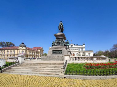 SOFYA, BULGARIA - 24 Nisan 2020: Bulgaristan 'ın Sofya kentindeki Çar Kurtarıcı II. Alexander Anıtı