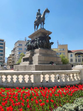 SOFYA, BULGARIA - 24 Nisan 2020: Bulgaristan 'ın Sofya kentindeki Çar Kurtarıcı II. Alexander Anıtı
