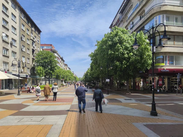 Sofia Bulgaria May 2020 在保加利亚索菲亚市Vitosha大道上散步的人 — 图库照片