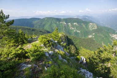 Kızıl Duvar Tepesi 'nden Rodop Dağları, Filibe Bölgesi, Bulgaristan' a inanılmaz manzara