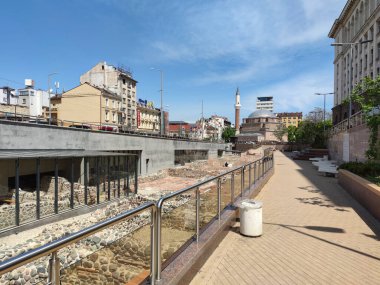 SOFYA, BULGARIA - 5 Mayıs 2020: Bulgaristan 'ın başkenti Sofya' daki antik Serdica kalıntıları.