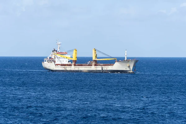 Océano que va doble grúa — Foto de Stock