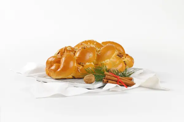 Kerst zoet gevlochten brood — Stockfoto