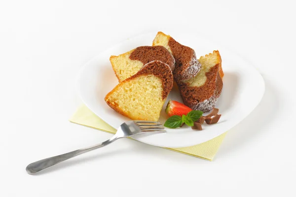 大理石のブント ・ ケーキのスライス — ストック写真