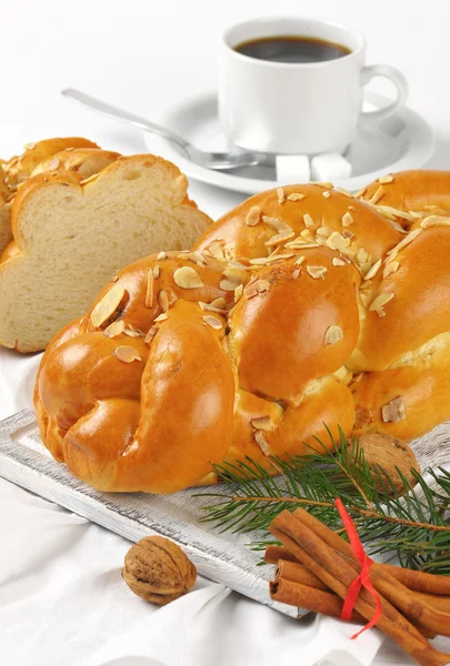 Noel tatlı örgülü ekmek