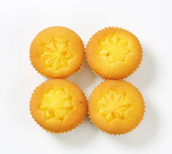 いっぱいプリン レモンのカップケーキ — ストック写真