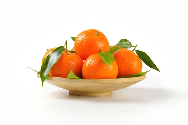 Plato de mandarina madura naranjas — Foto de Stock