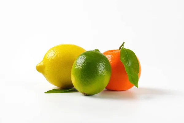 Lemon, lime and tangerine — Stock Photo, Image