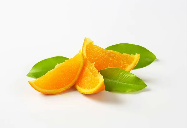 Fresh orange wedges — Stock Photo, Image