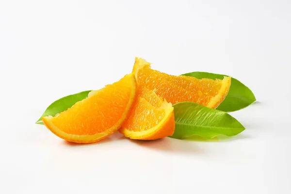 Fresh orange wedges — Stock Photo, Image