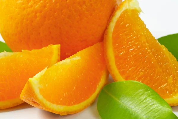 Fresh orange wedges — Stock Photo, Image