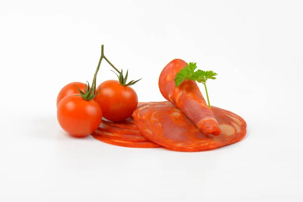 萨拉米香肠和樱桃西红柿 — 图库照片