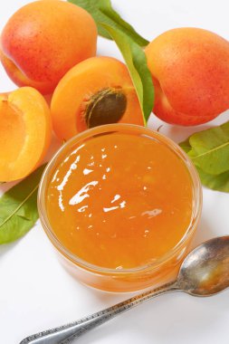 taze kayısı ve reçel