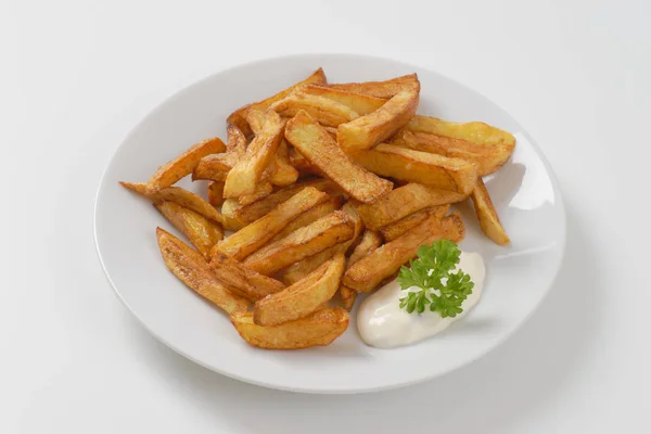 Fried chipped potatoes — Stock Photo, Image