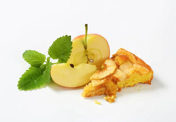 Slice of apple sponge cake — Stock Photo, Image