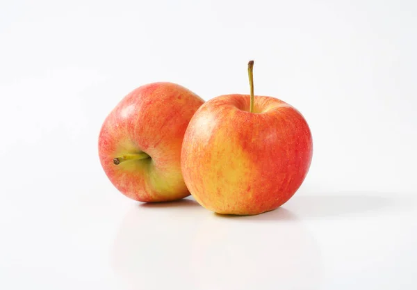 Two ripe apples — Stock Photo, Image