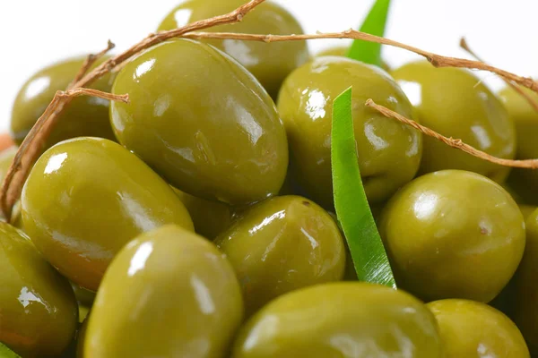 Heap of green olives — Stock Photo, Image