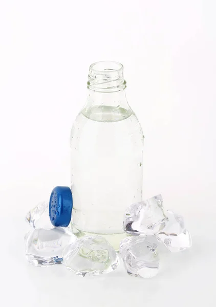 Bottle of fresh water — Stock Photo, Image