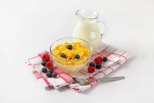 Cornflakes met melk — Stockfoto