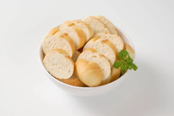 法国面包切成薄片 — 图库照片