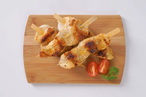 Grilled chicken skewers — Stock Photo, Image