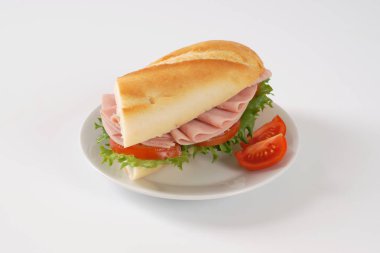 Jambon ile taze sandviç