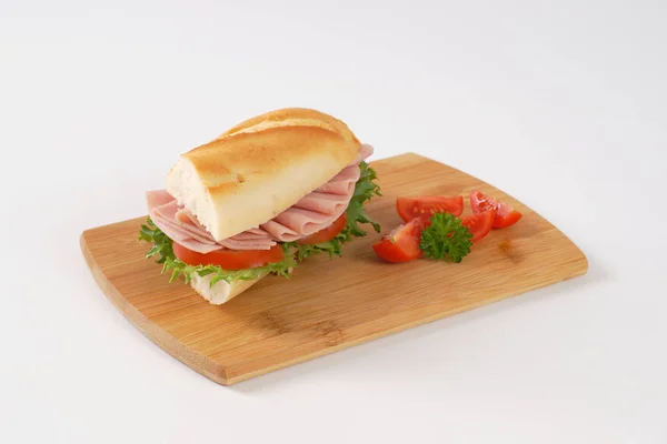 Frisches Sandwich mit Schinken — Stockfoto