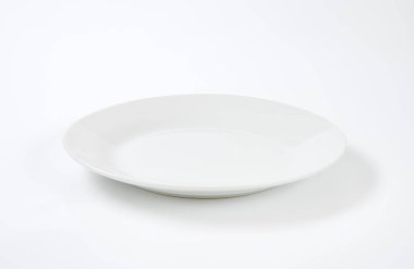 yuvarlak porselen plaka