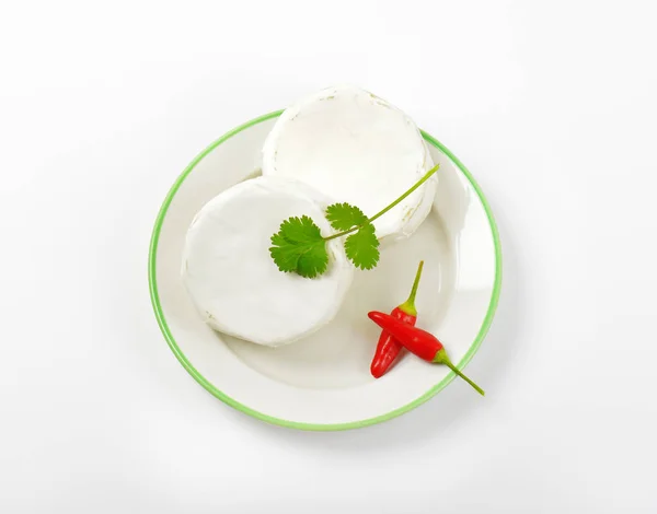 Rodas de queijo branco macio — Fotografia de Stock
