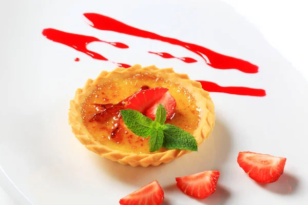 Creme brulee tartlet — Stockfoto