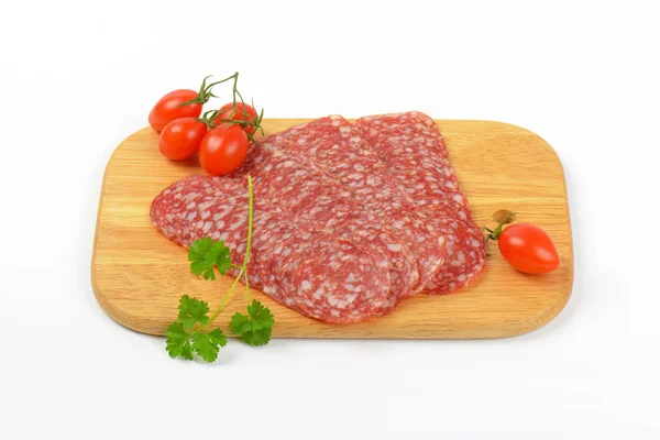 Dunne plakjes salami — Stockfoto