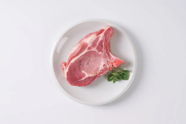 Rohe Schweinekoteletts — Stockfoto