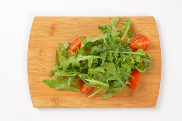 Ruccola och tomatsallad — Stockfoto