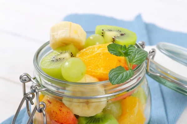 Frischer Obstsalat — Stockfoto