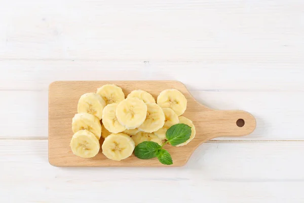얇게 썬된 바나나의 더미 — 스톡 사진